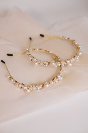 White Pearls & Gold